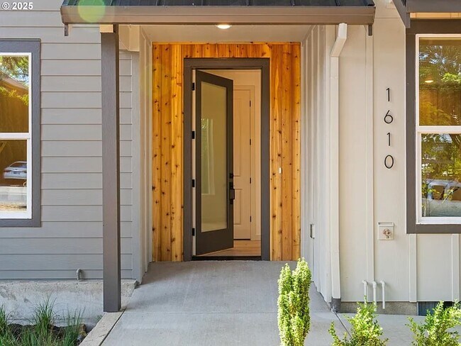 Foto del edificio - 1610-1612 SE Morrison St.