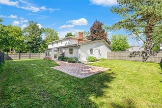 Building Photo - 71 Chaumont Dr