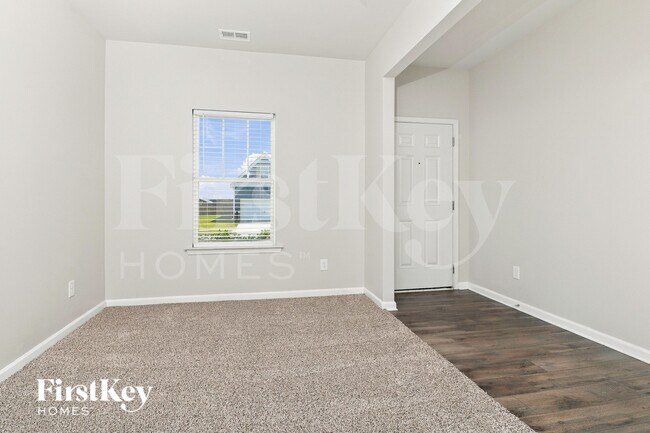 Foto del edificio - 126 Hadley Wy