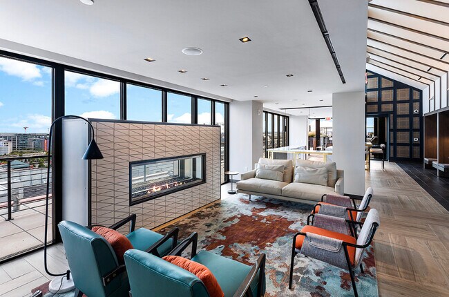 Foto del edificio - 1625 Eckington Pl NE