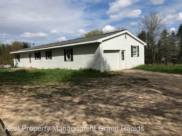 Foto principal - 3 br, 1.5 bath House - 10587 South Wisner Ave