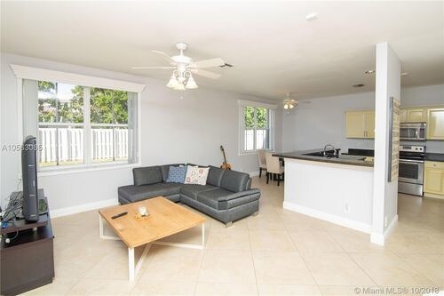 Foto del edificio - 696 Willow Bend Rd
