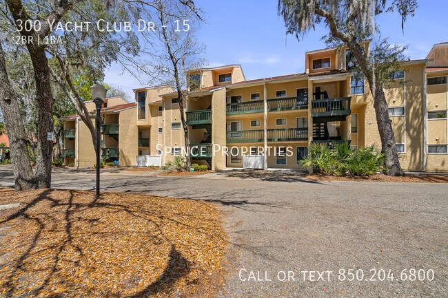 Foto del edificio - 300 Yacht Club Dr