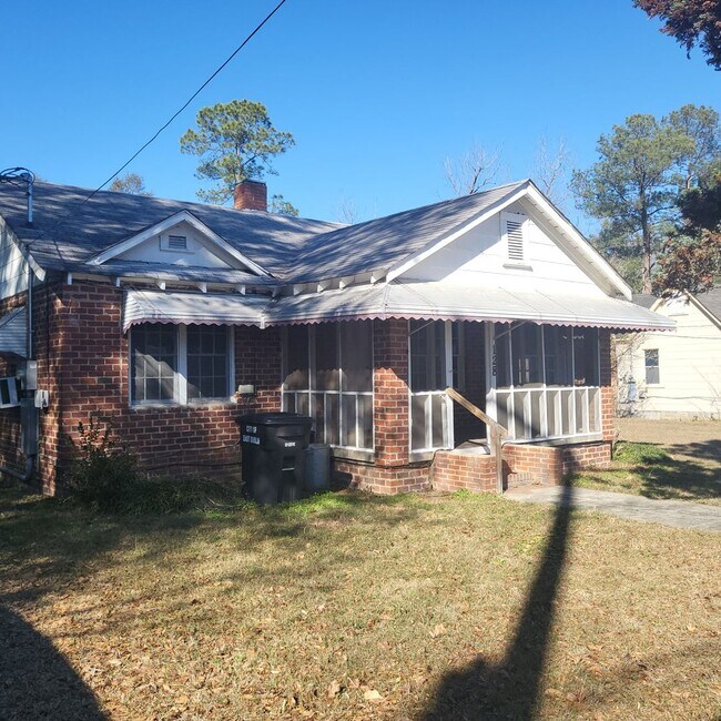 Foto del edificio - 128 Wrightsville Ave