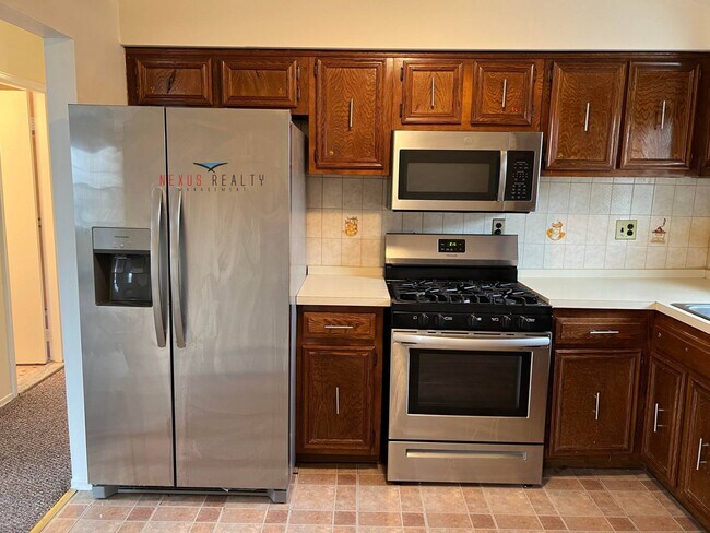Foto del edificio - 3186-86 Chaffee Ave