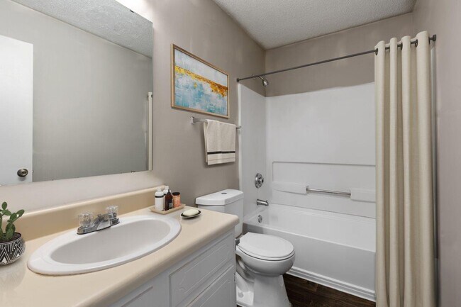 Foto del edificio - Woodbrook Apartment Homes