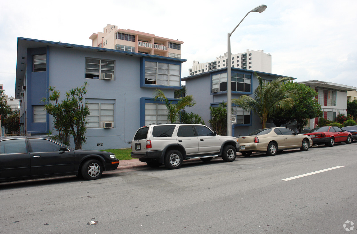 Foto principal - 6844-6854 Harding Ave