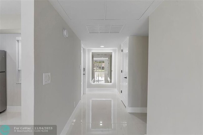 Foto del edificio - 605 Oaks Dr