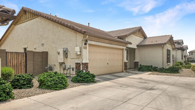 Foto del edificio - 1286 N 165th Dr
