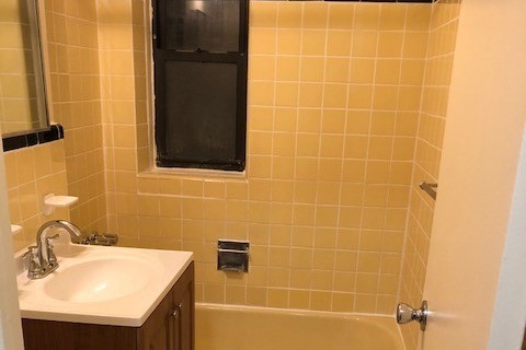 Primary Photo - 142-25 Pershing Crescent