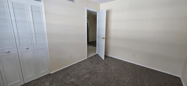 Foto del edificio - 580 Fairways Ln