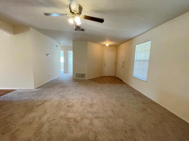 Foto del edificio - 156 Keegans Way