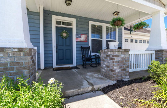 Building Photo - 317 Fox Ridge Ln