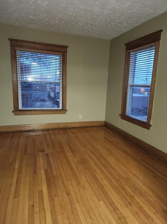 Foto del edificio - Three Bedroom Villa in Downtown Omaha!