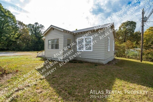 Foto del edificio - 12889 Holt Peterson Rd