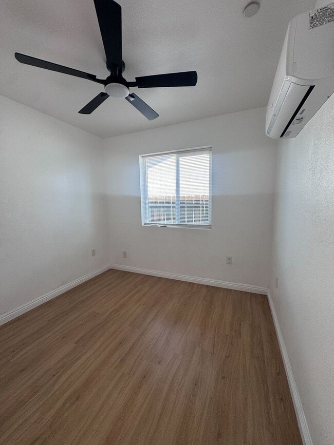 Foto del edificio - 1906 Filson St