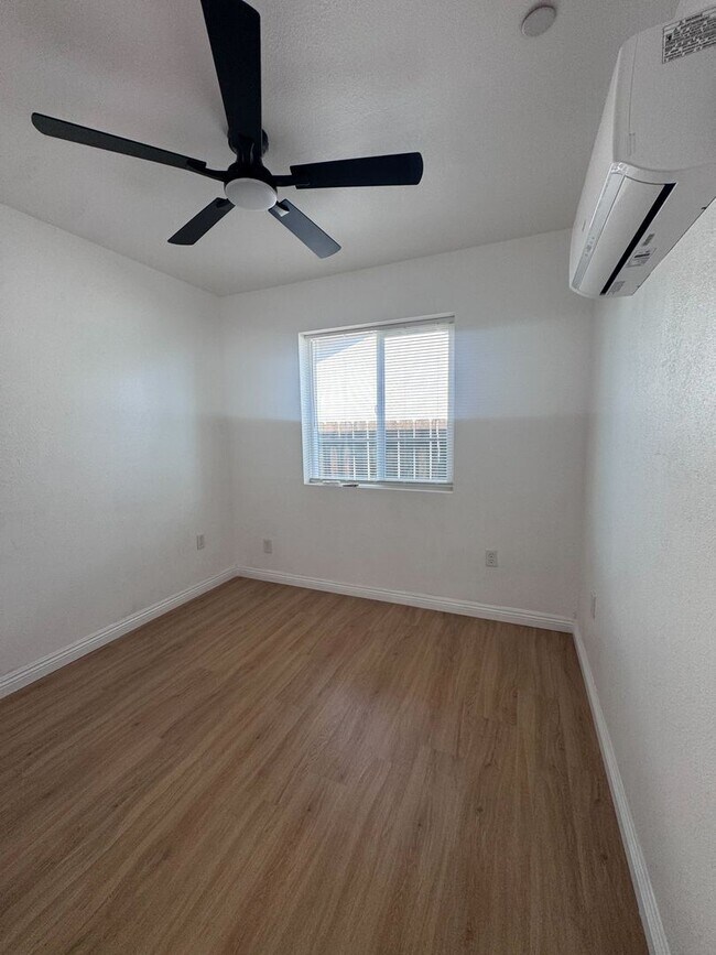 Building Photo - 1906 Filson St UNITS A, B, C