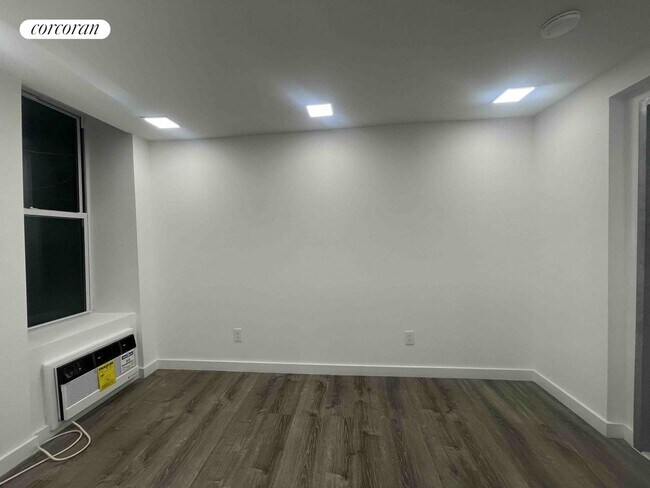Foto del edificio - 128 W 13th St