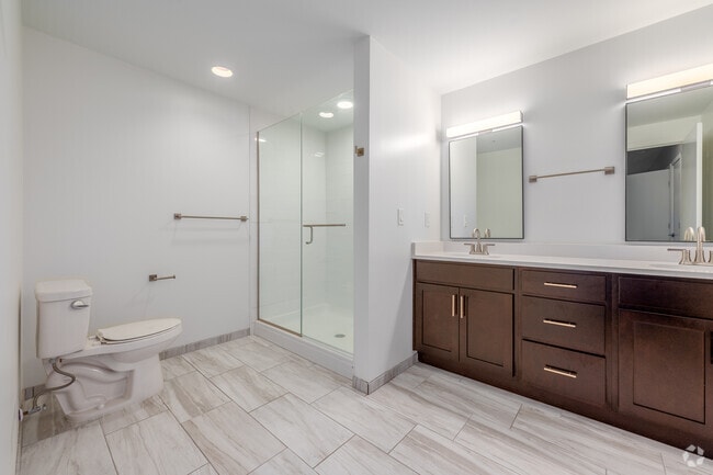 2BR, 2BA - 1,790SF - Primary Bathroom - Grosvenor Place