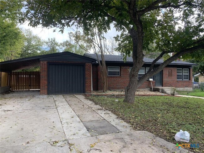Foto del edificio - 1119 N 8th St