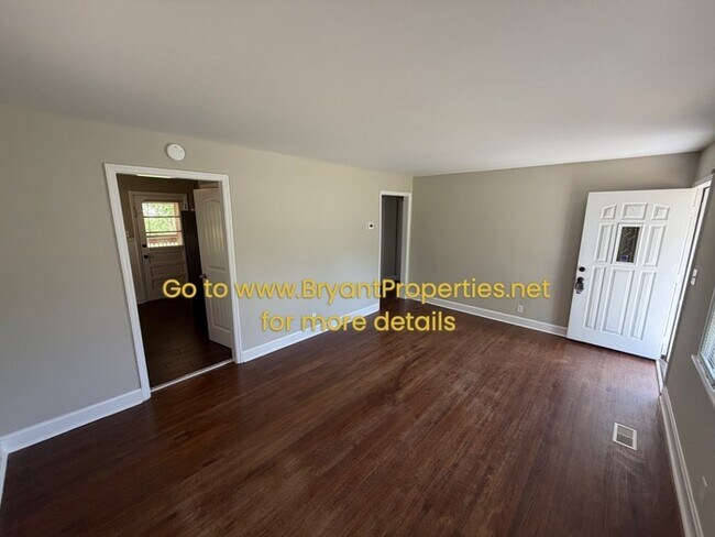 Foto del edificio - 2914 Lakeland Dr