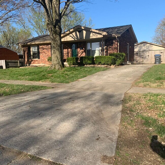 Photo - 11008 Albion Dr House