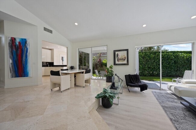 Foto del edificio - 2587 Muir Cir