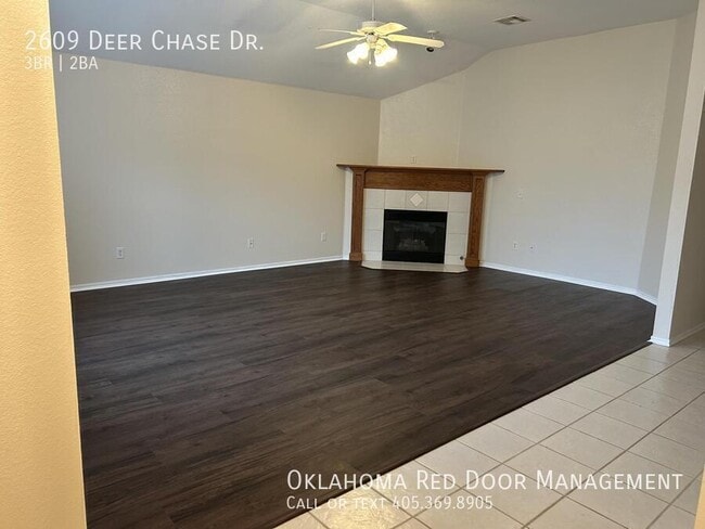 Building Photo - 2609 Deer Chase Dr