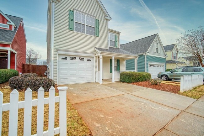 Building Photo - Lovely,  3 BR, 2.5 BA Home With 1 Car Gara...