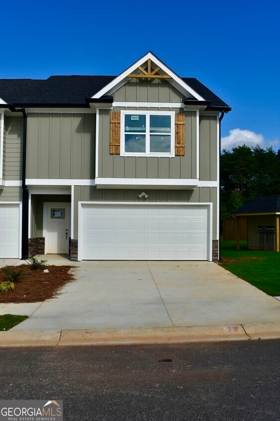 Foto principal - 6408 Pine St