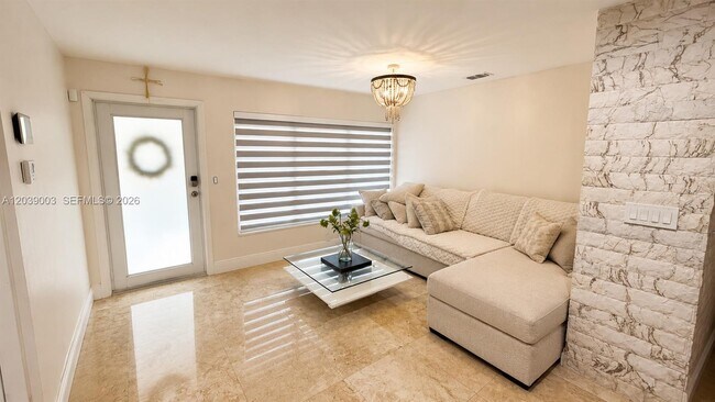 Foto del edificio - 9101 SW 16th St