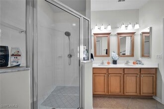 Building Photo - 13225 Silver Thorn Loop