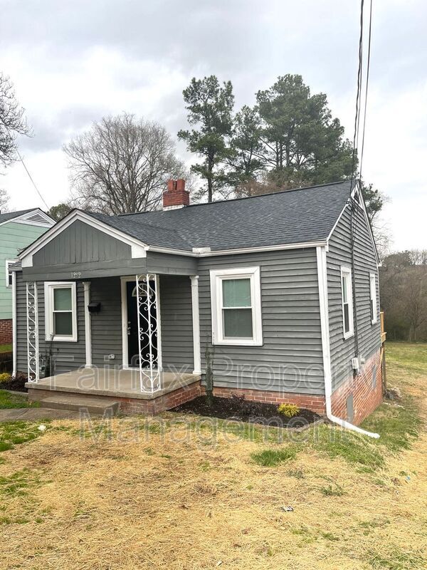 Foto del edificio - 1212 N Miami Blvd