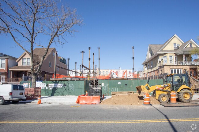 Building Photo - 1759 Bay Ridge Pky