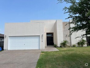 Building Photo - 3918 Ivana Ct