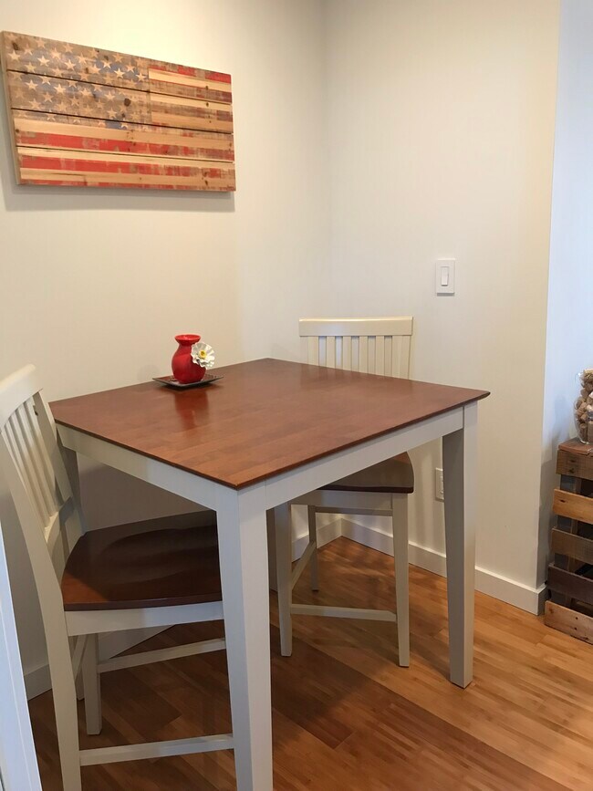 Dinette space - 1707 S 13th St