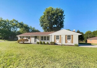 Building Photo - 591 Fox Run Pl