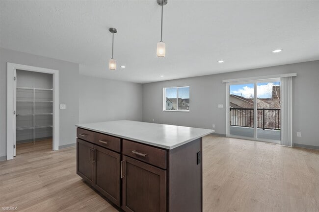 Building Photo - 3 br, 2 bath Duplex - 1508 N Bell Street