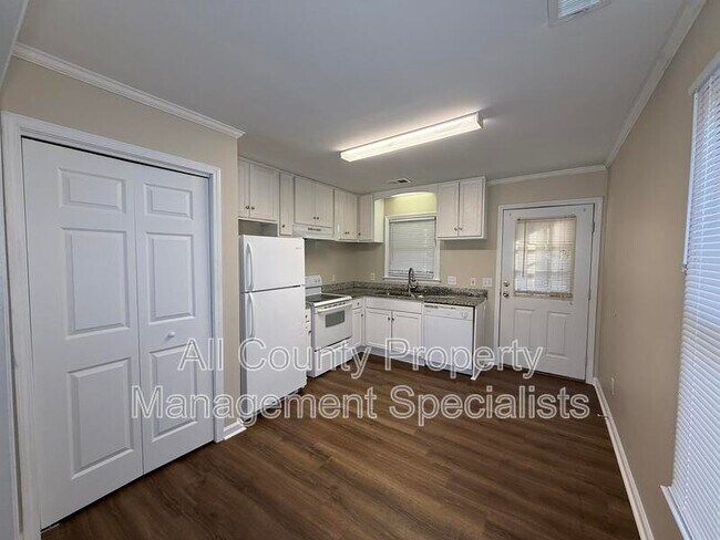 Foto del edificio - 1908 Greenoaks Rd