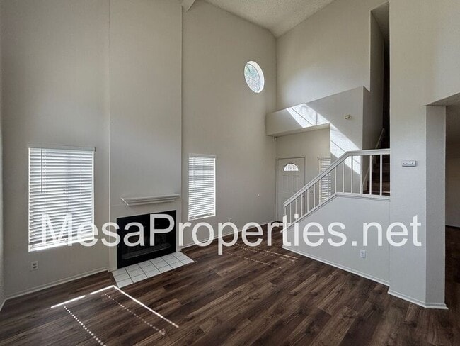 Foto del edificio - 14721 Cinnamon Dr