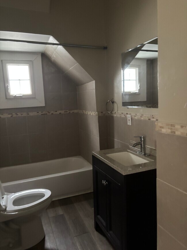 Bar - 963 Switzer Ave