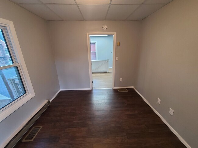 BR2 - 811 Benoni Ave