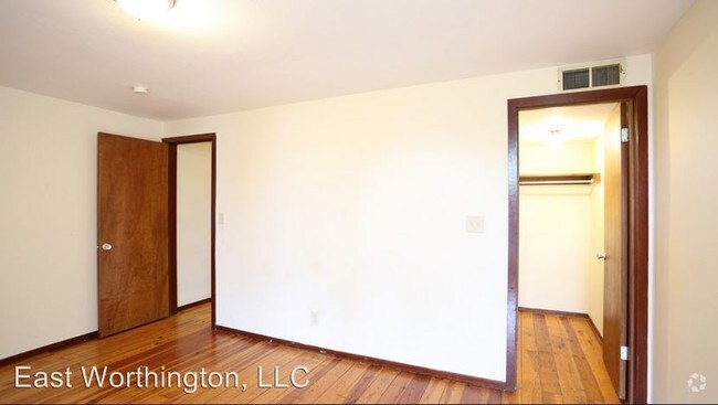 Building Photo - 869 E Dublin Granville Rd
