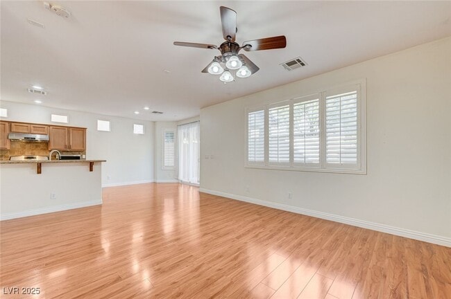 Foto del edificio - 10644 Tray Mountain Ave