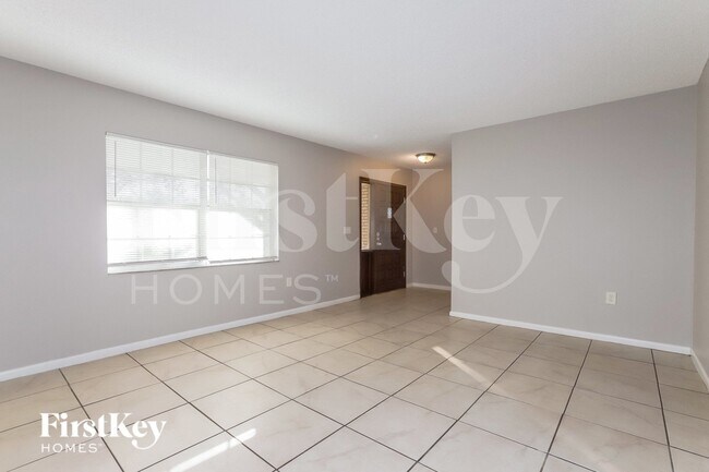 Foto del edificio - 6225 Quail Ridge Dr