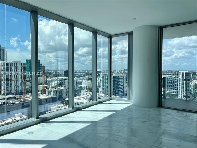 Foto del edificio - 700 NE 26th Ter