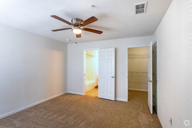 2HAB, 2BA-1149SF, habitación principal - Andrews Place Apartments