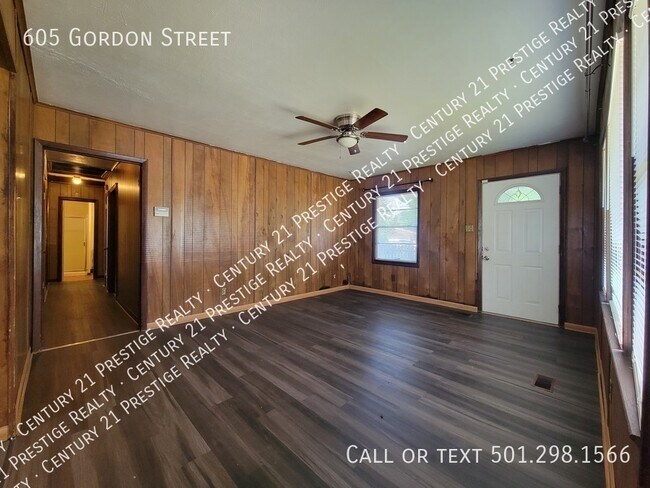 Foto del edificio - 605 Gordon St