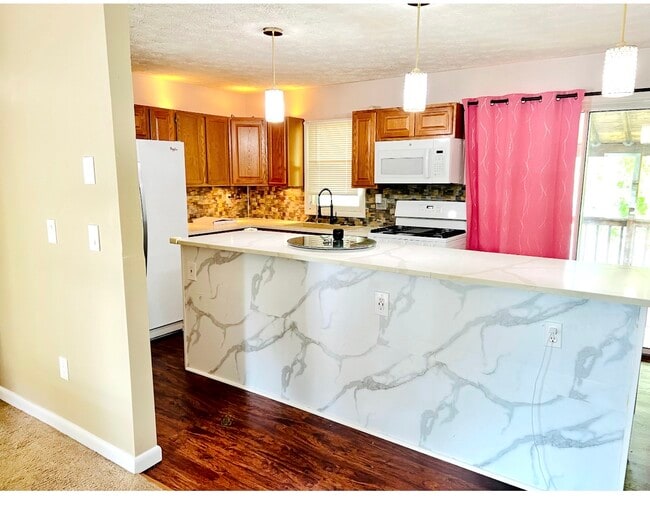 Foto del edificio - 12 Cherry Cir