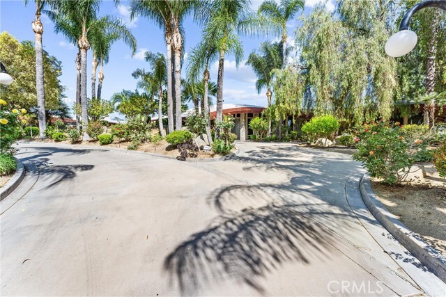 Building Photo - 2360 Boulder Bluffs Ct